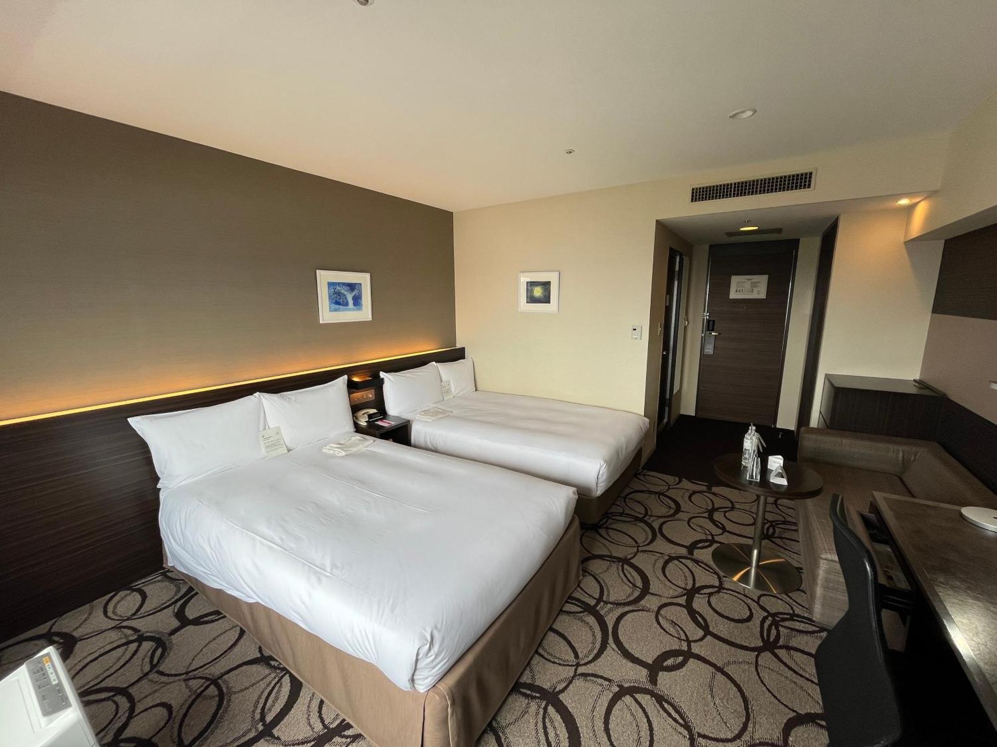 Ana Crowne Plaza By Ihg Hotel 4*