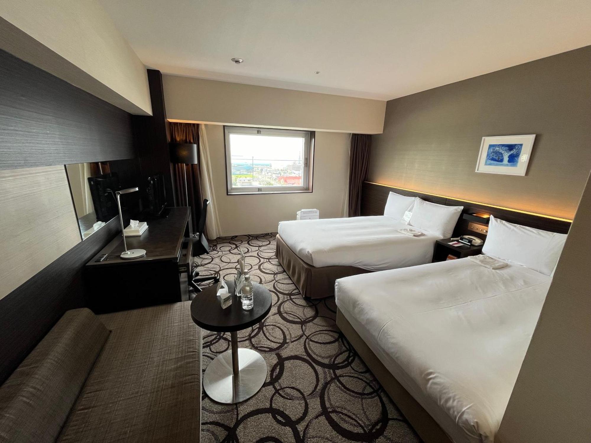 Hotel Ana Crowne Plaza By Ihg 4*